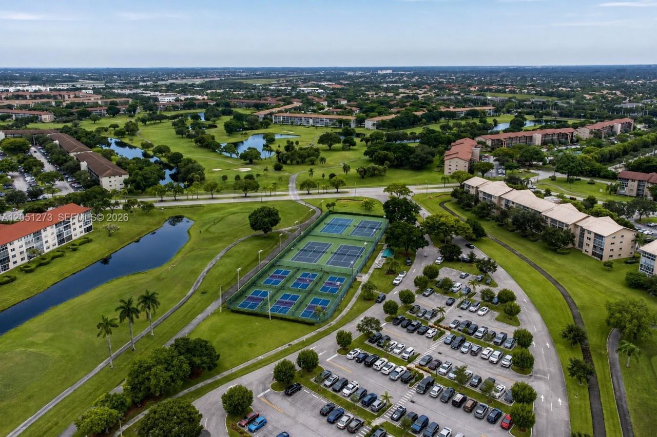 12950 SW 4th Ct, Unit 209H, Pembroke Pines, FL 33027 Photo