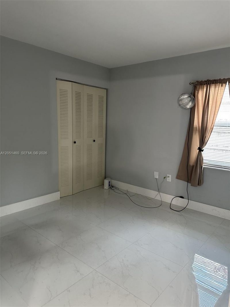6061 NW 198th Ter , Miami, FL 33015 Photo