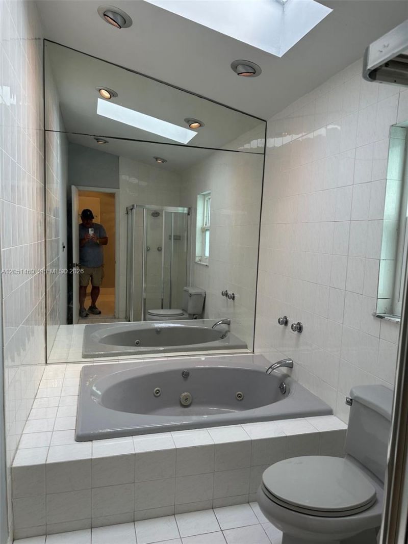 6061 NW 198th Ter , Miami, FL 33015 Photo