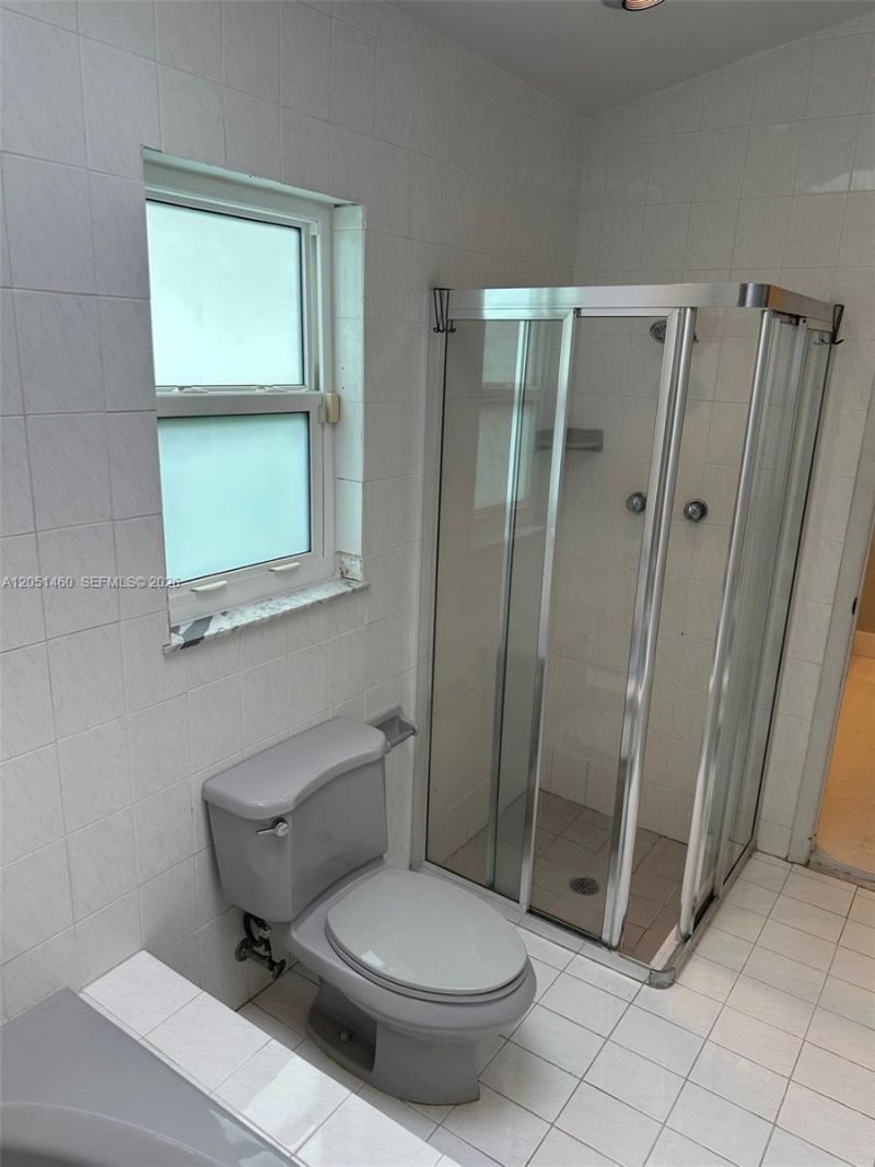 6061 NW 198th Ter , Miami, FL 33015 Photo