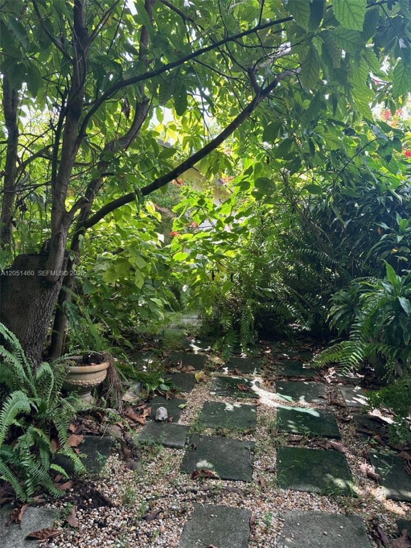 6061 NW 198th Ter , Miami, FL 33015 Photo