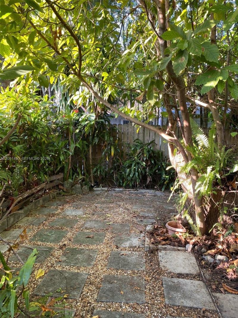 6061 NW 198th Ter , Miami, FL 33015 Photo