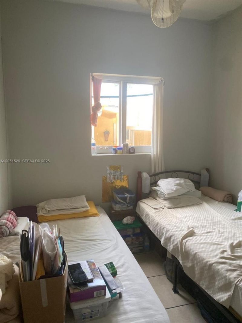 218 SW 10th Ave , Miami, FL 33130 Photo