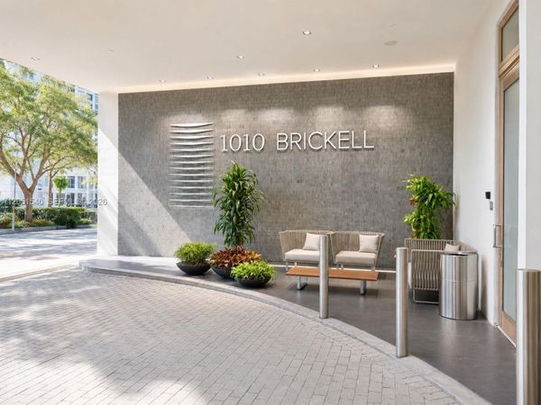 1010 Brickell Ave, Unit 3309, Miami, FL 33131