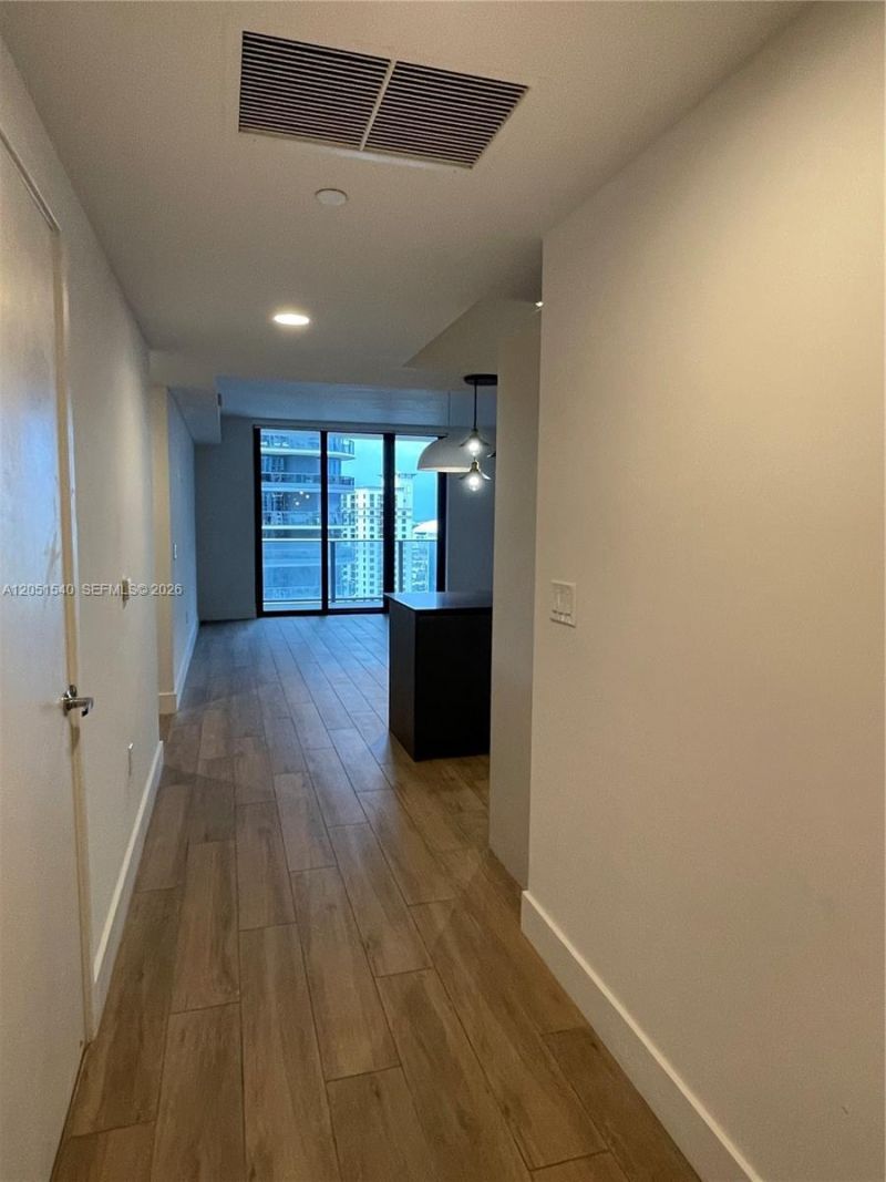 1010 Brickell Ave, Unit 3309, Miami, FL 33131 Photo