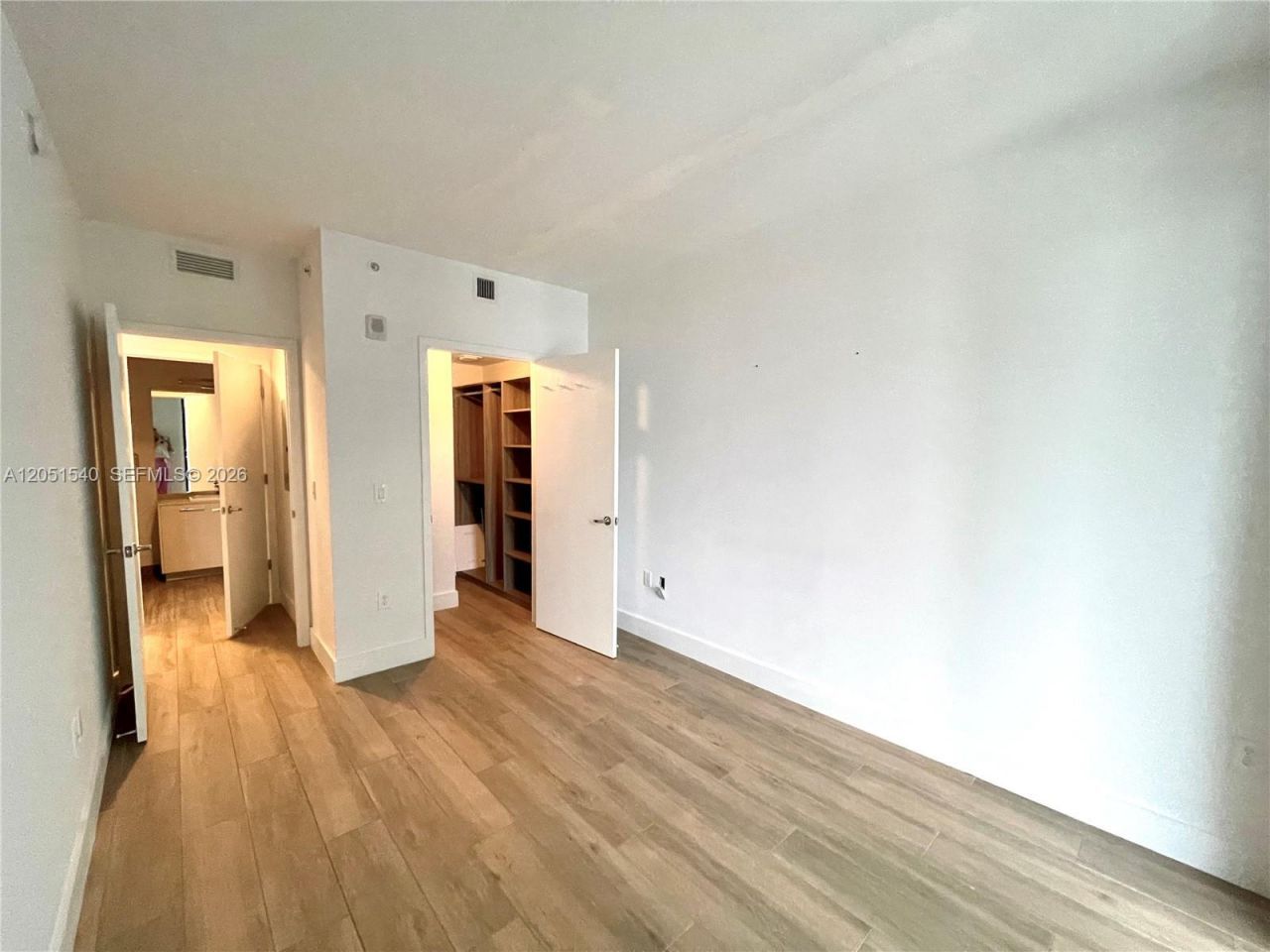 1010 Brickell Ave, Unit 3309, Miami, FL 33131 Photo