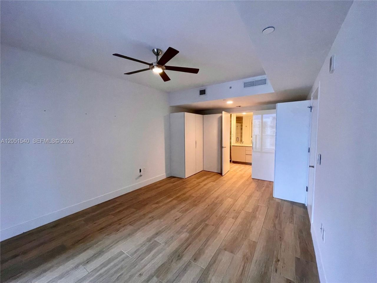 1010 Brickell Ave, Unit 3309, Miami, FL 33131 Photo