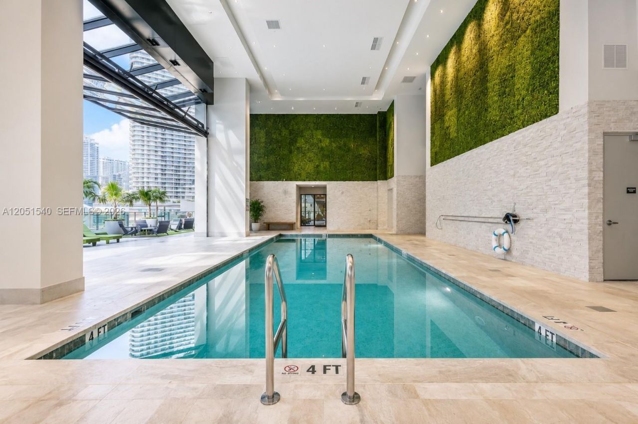 1010 Brickell Ave, Unit 3309, Miami, FL 33131 Photo
