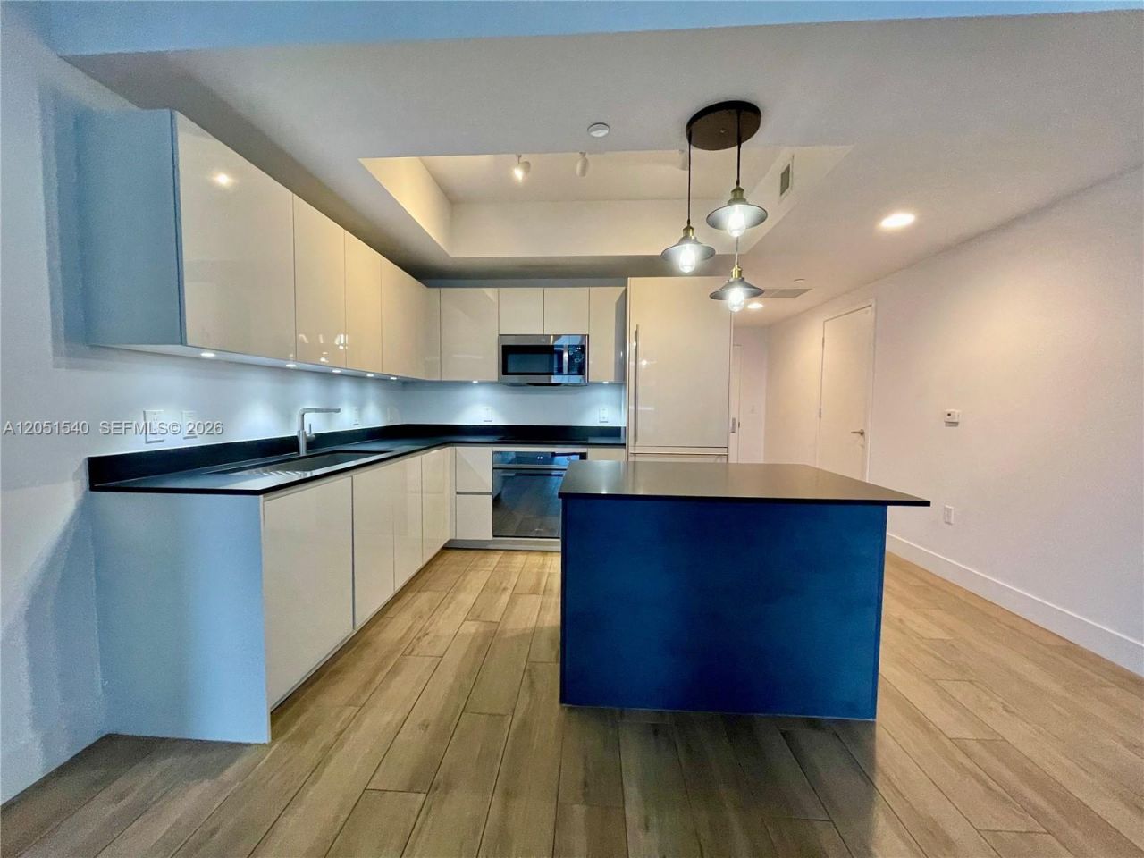 1010 Brickell Ave, Unit 3309, Miami, FL 33131 Photo