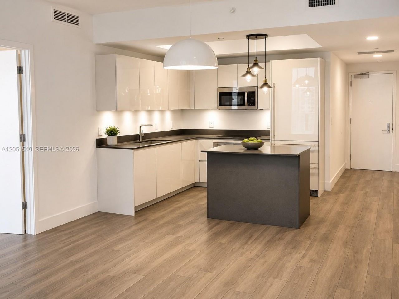 1010 Brickell Ave, Unit 3309, Miami, FL 33131 Photo