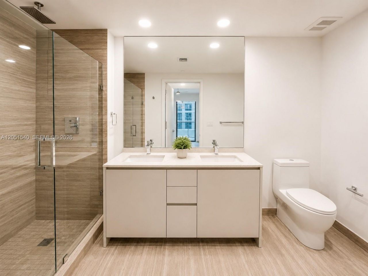 1010 Brickell Ave, Unit 3309, Miami, FL 33131 Photo