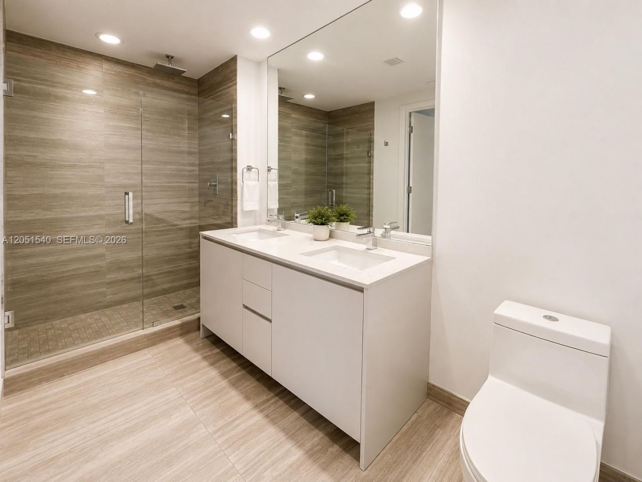 1010 Brickell Ave, Unit 3309, Miami, FL 33131 Photo