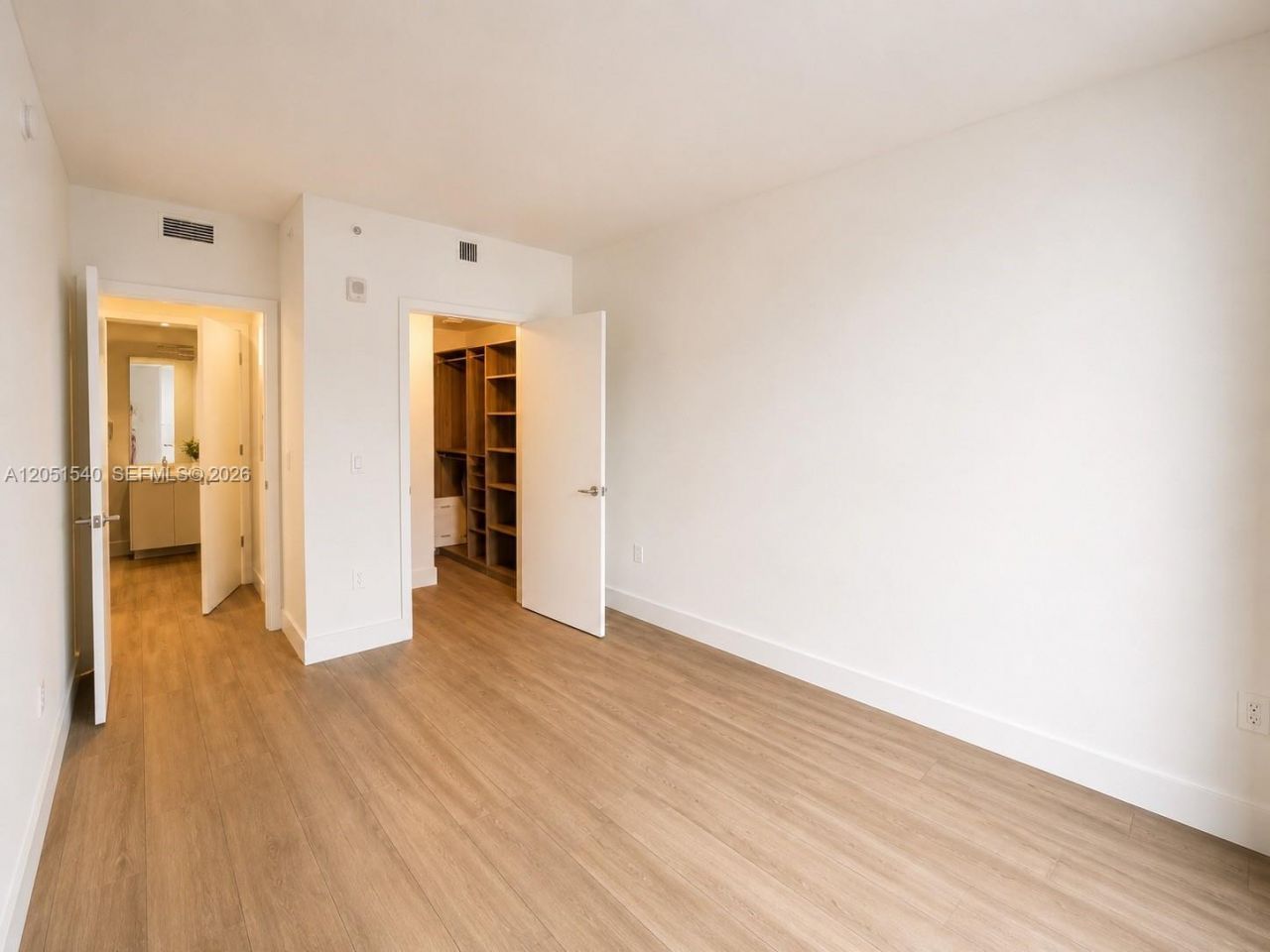 1010 Brickell Ave, Unit 3309, Miami, FL 33131 Photo