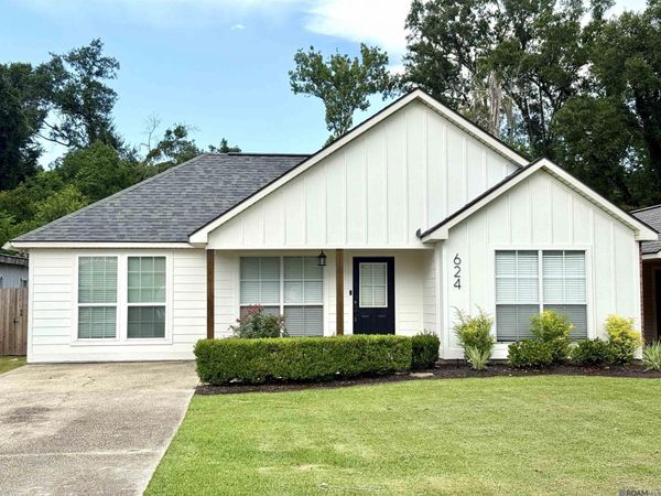 624 N Brown Ave, Gonzales, LA 70737