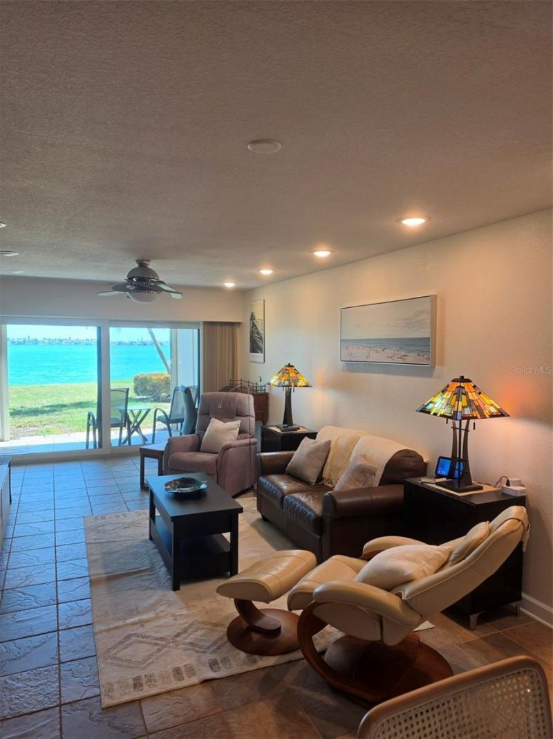 6295 Bahia Del Mar Circle, Unit 111, Saint Petersburg, FL 33715 Photo
