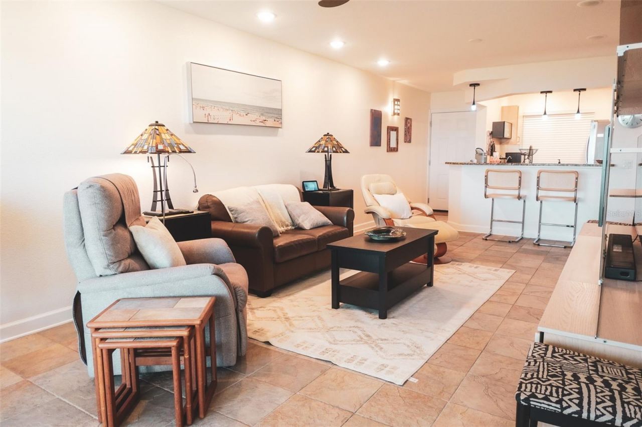 6295 Bahia Del Mar Circle, Unit 111, Saint Petersburg, FL 33715 Photo