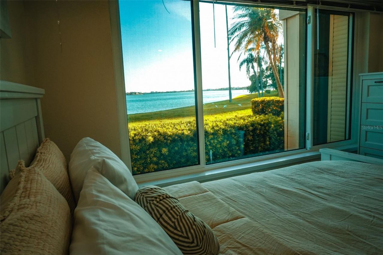 6295 Bahia Del Mar Circle, Unit 111, Saint Petersburg, FL 33715 Photo