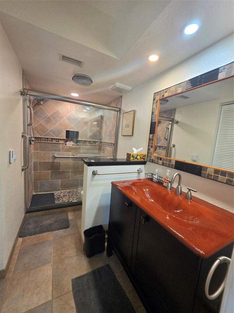 6295 Bahia Del Mar Circle, Unit 111, Saint Petersburg, FL 33715 Photo