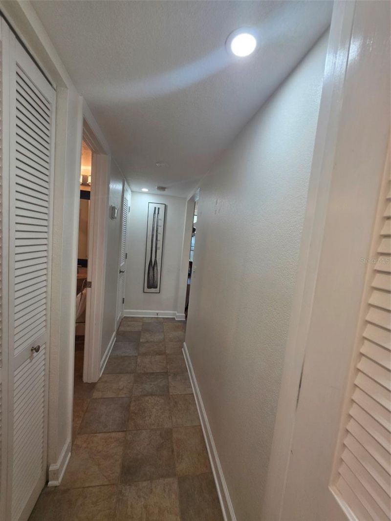 6295 Bahia Del Mar Circle, Unit 111, Saint Petersburg, FL 33715 Photo