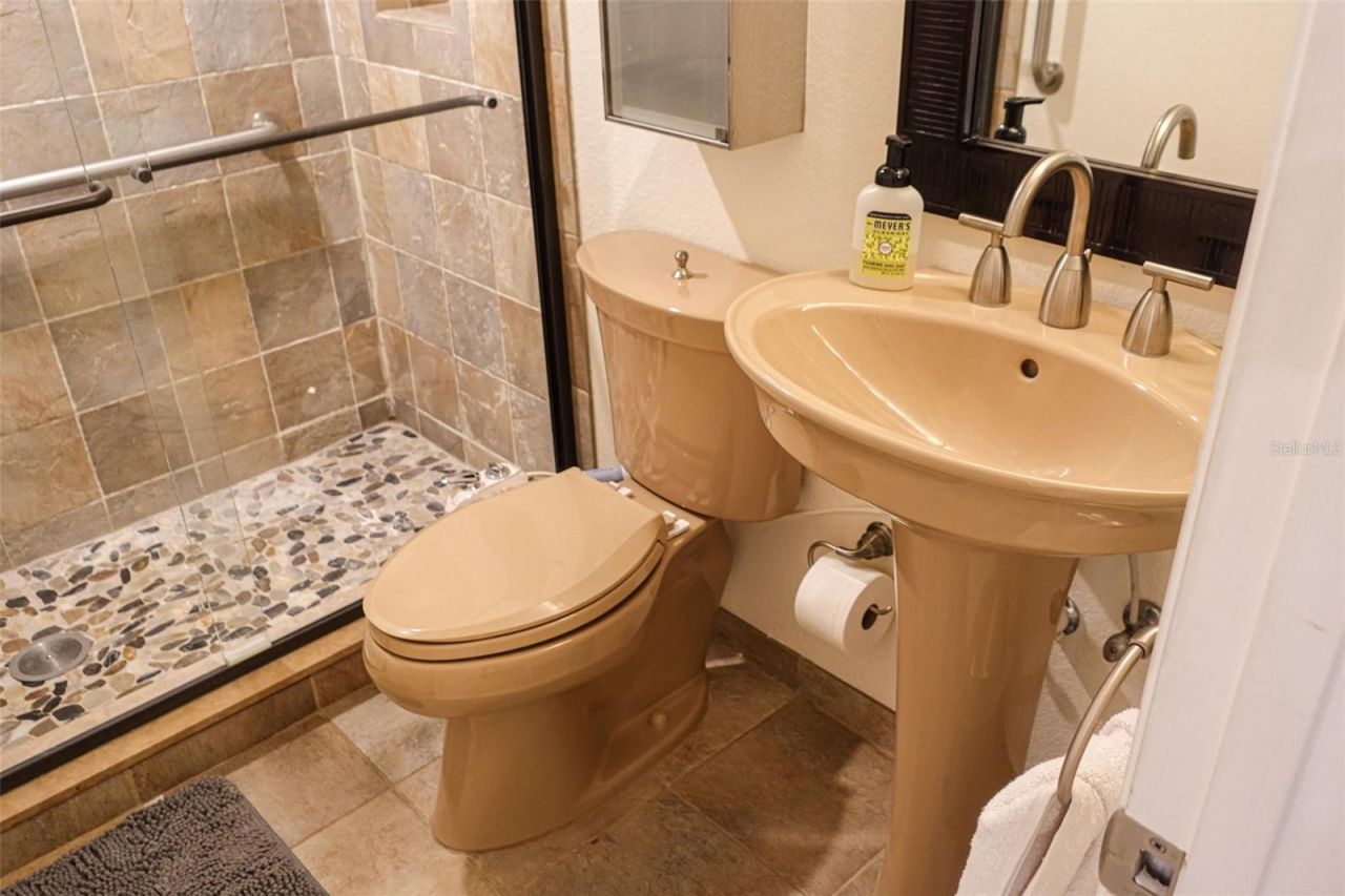 6295 Bahia Del Mar Circle, Unit 111, Saint Petersburg, FL 33715 Photo