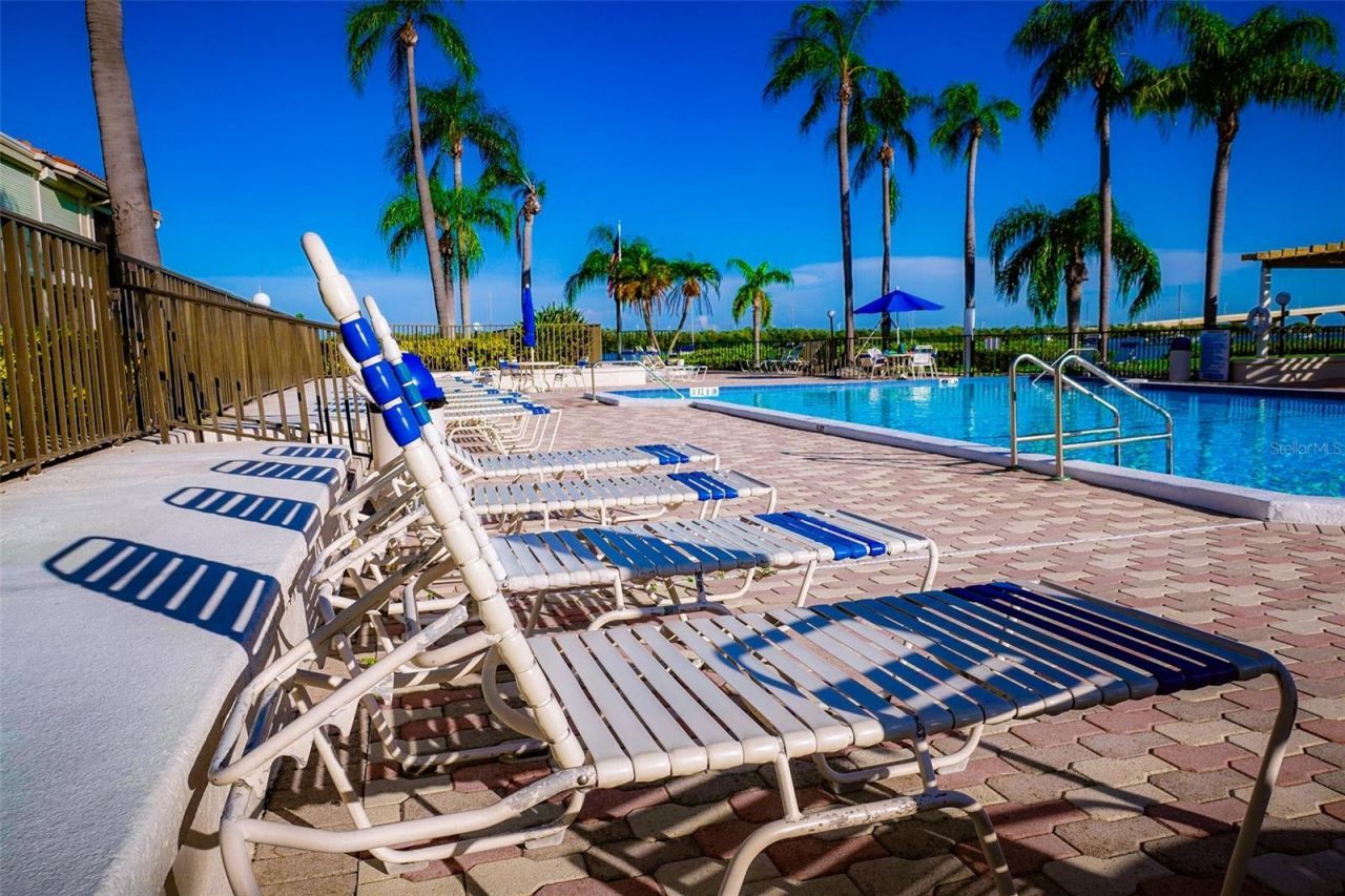 6295 Bahia Del Mar Circle, Unit 111, Saint Petersburg, FL 33715 Photo
