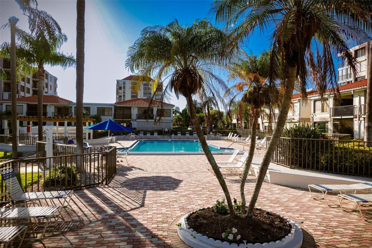 6295 Bahia Del Mar Circle, Unit 111, Saint Petersburg, FL 33715 Photo
