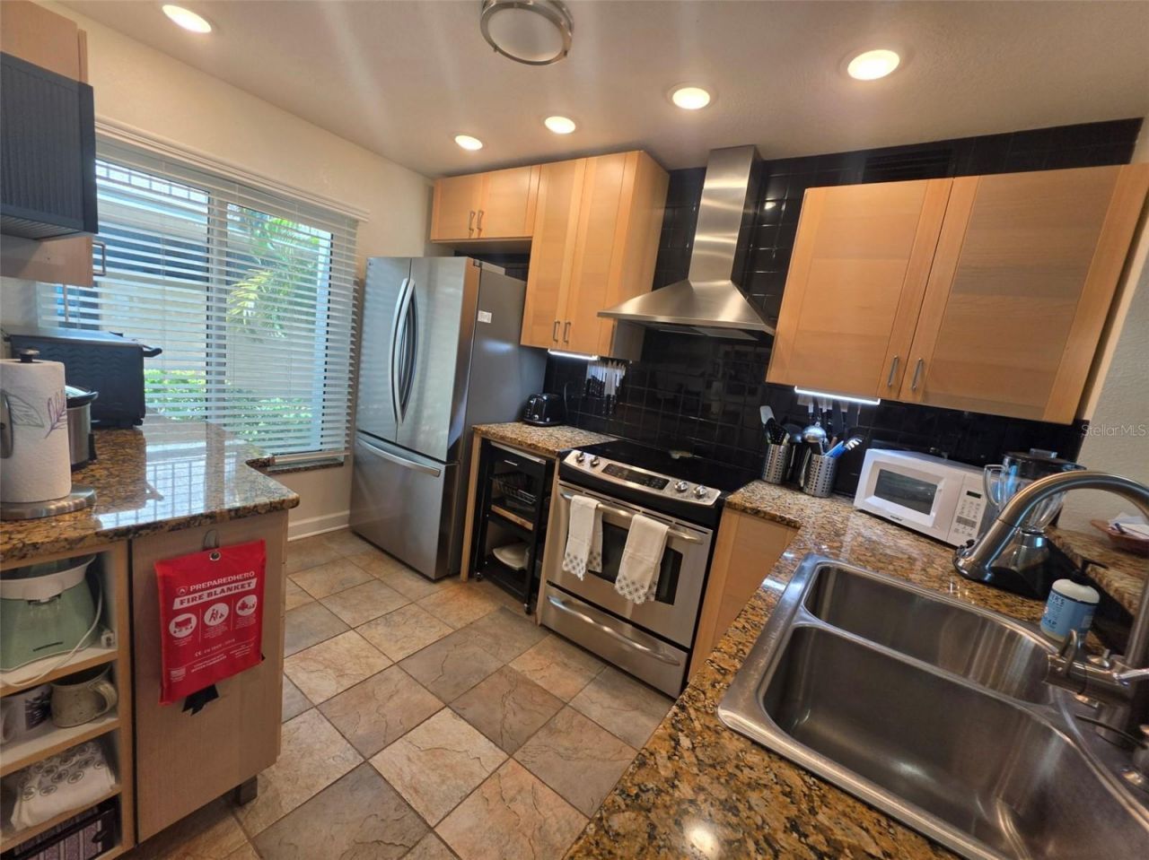 6295 Bahia Del Mar Circle, Unit 111, Saint Petersburg, FL 33715 Photo