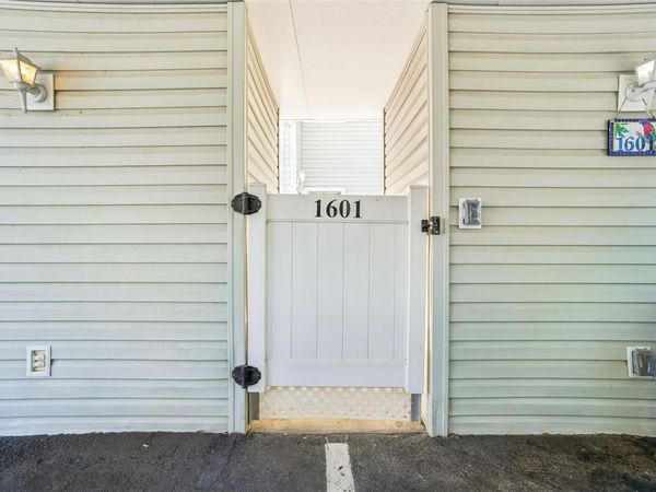 8350 SAVANNAH TRACE CIRCLE , Unit 1601, TAMPA, FL 33615