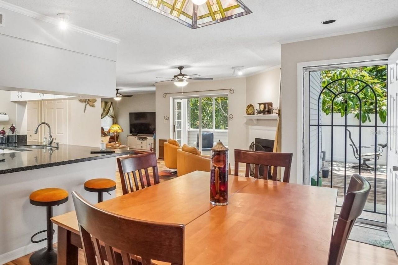 8350 Savannah Trace Circle, Unit 1601, Tampa, FL 33615 Main Photo