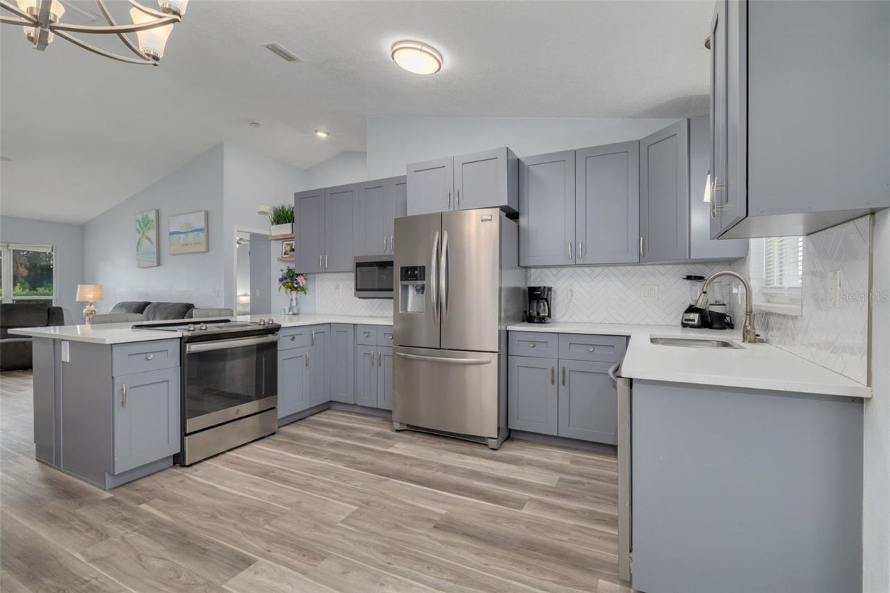 1848 77th Avenue N, Saint Petersburg, FL 33702 Photo