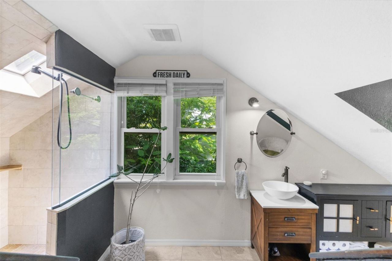 2320 16th Street N, Saint Petersburg, FL 33704 Photo