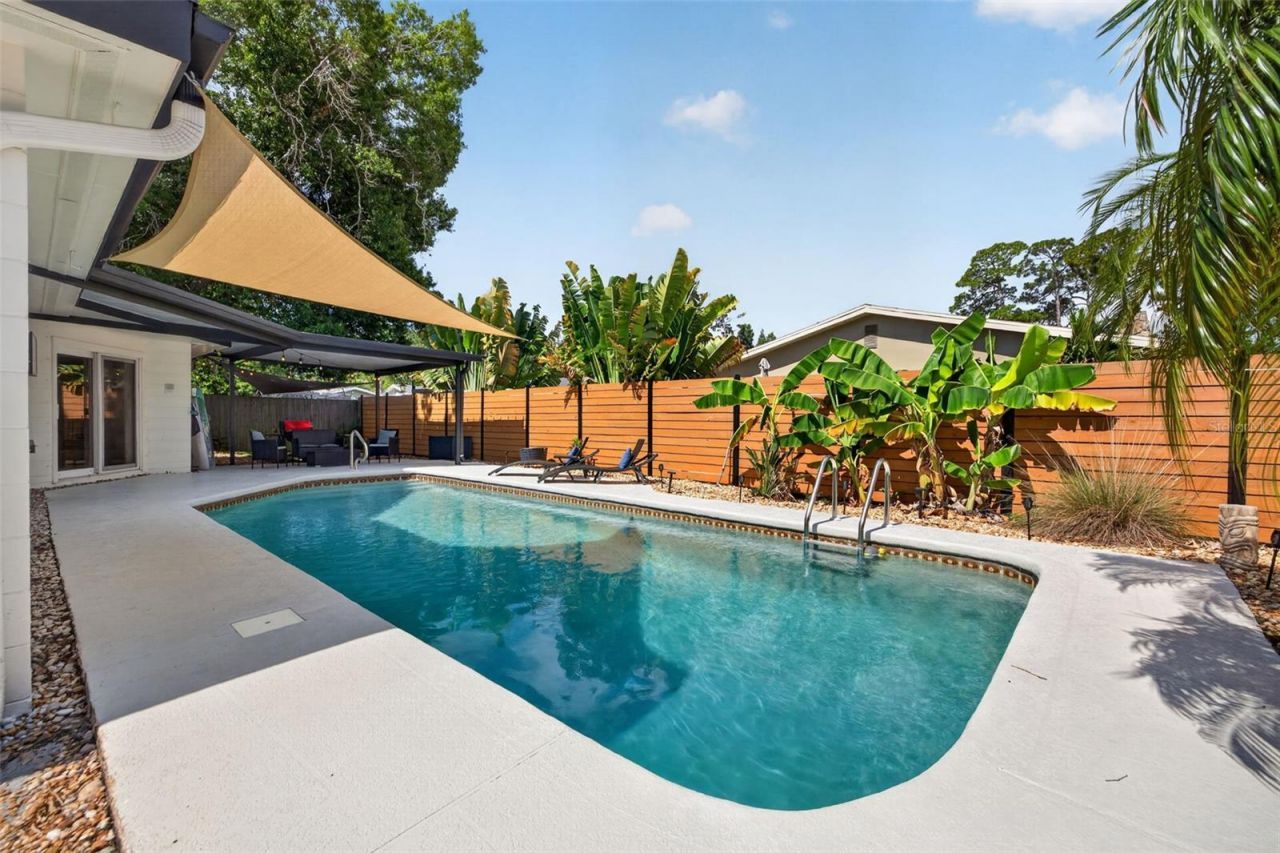 7566 20th Street N, Saint Petersburg, FL 33702 Photo