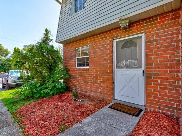 621 W INDIANA AVENUE , Unit 01, DELAND, FL 32720