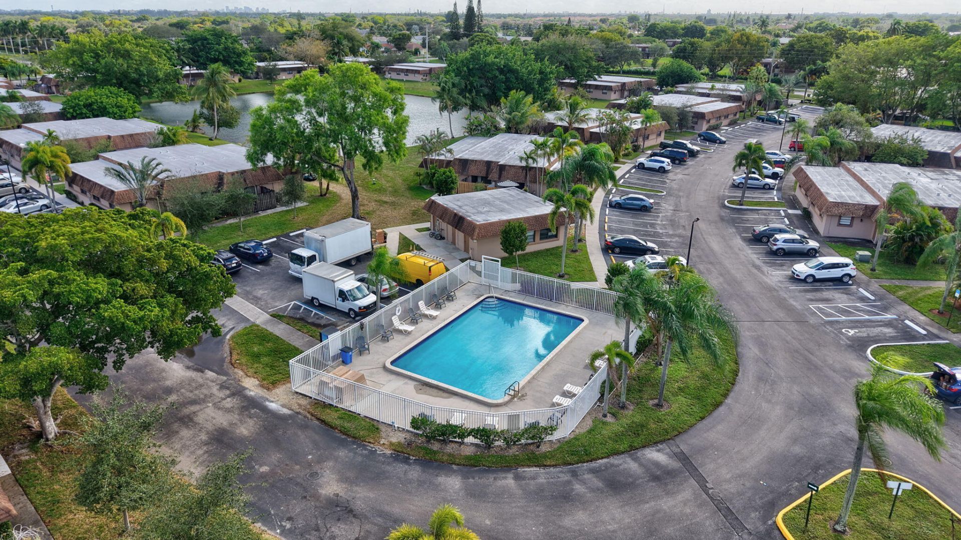 4983 NW 95th Avenue, Sunrise, FL 33351 Photo