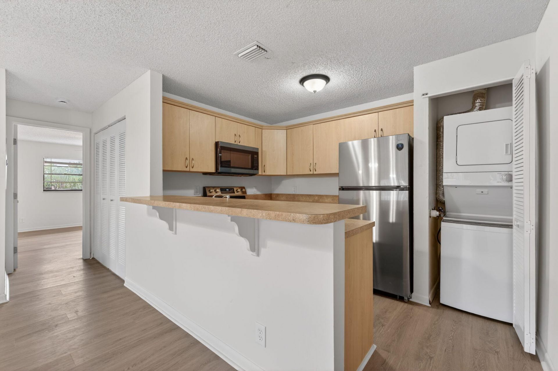 4983 NW 95th Avenue, Sunrise, FL 33351 Photo