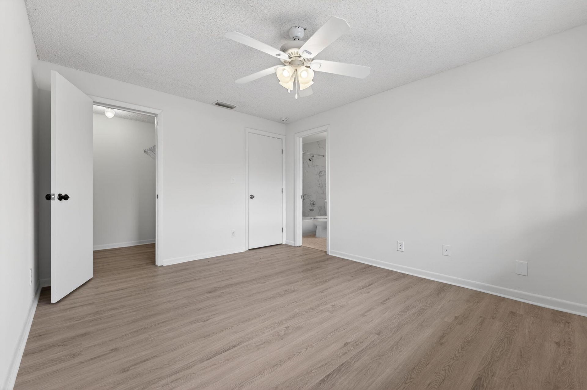 4983 NW 95th Avenue, Sunrise, FL 33351 Photo