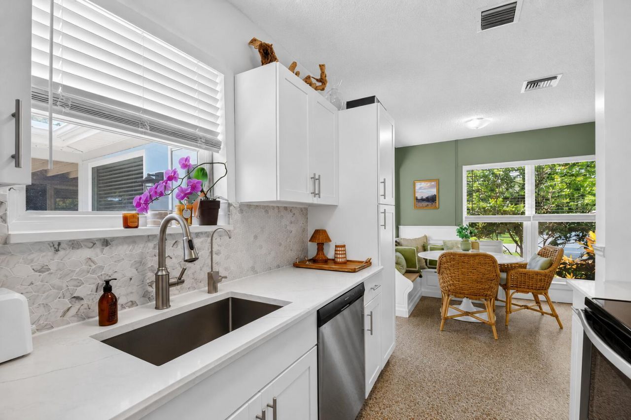 1446 W Perry Street, Lantana, FL 33462 Photo