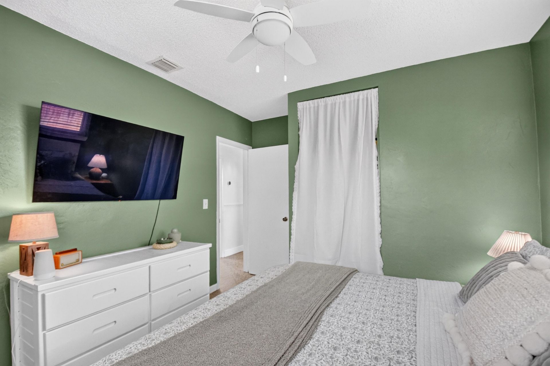 1446 W Perry Street, Lantana, FL 33462 Photo
