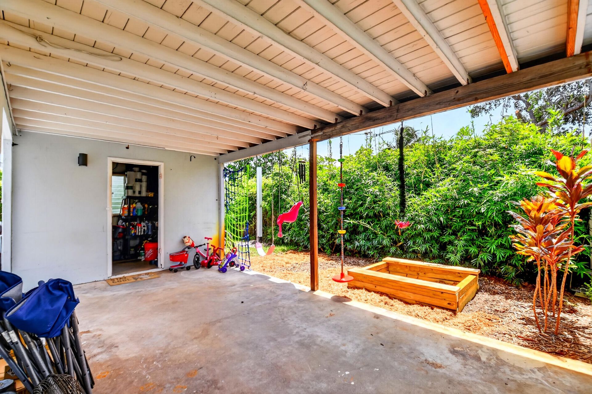 1446 W Perry Street, Lantana, FL 33462 Photo