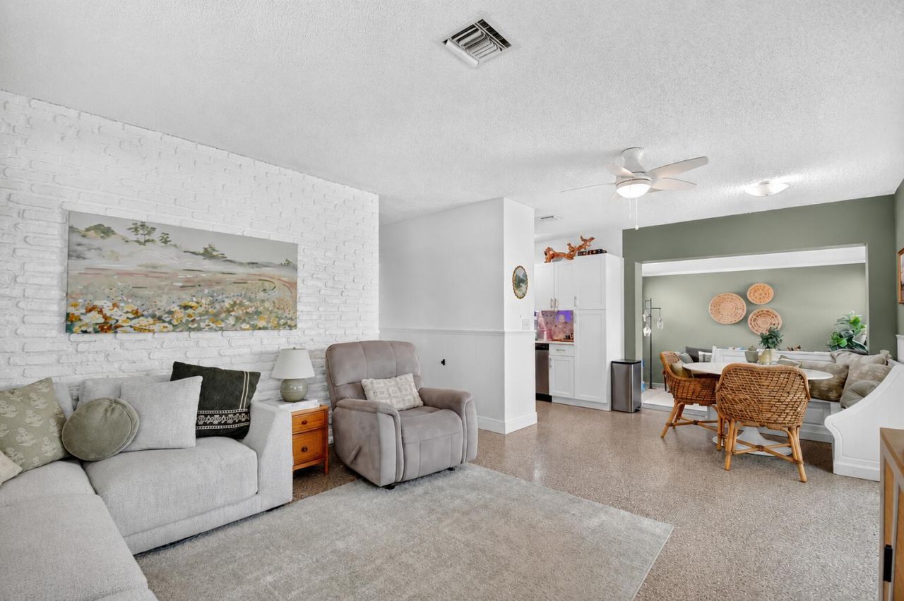 1446 W Perry Street, Lantana, FL 33462 Photo