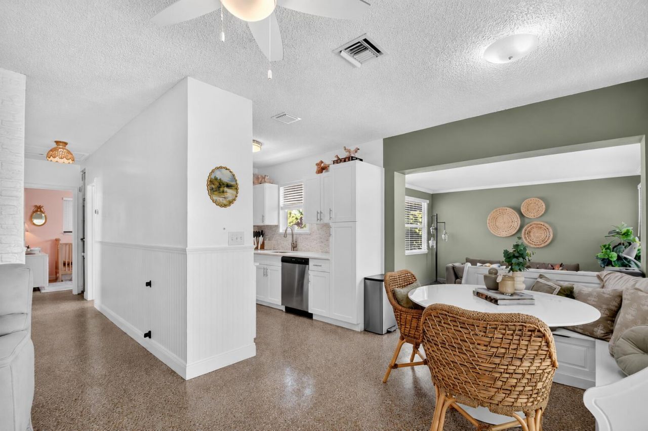 1446 W Perry Street, Lantana, FL 33462 Photo