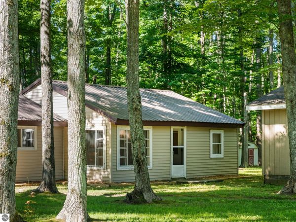 5251 Shore Drive E, Kalkaska, MI 49646
