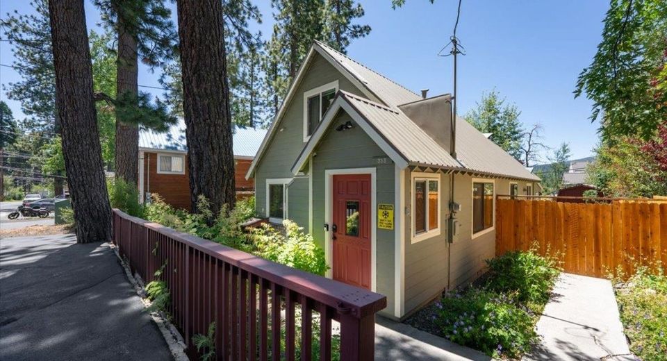 353 Pioneer Way, Tahoe City, CA 96145 Photo