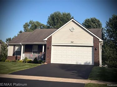 707 Glenlivet Street, Marion Twp, MI 48843
