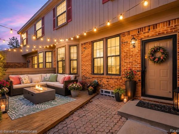 7360 MEADOWRIDGE Drive, West Bloomfield Twp, MI 48322