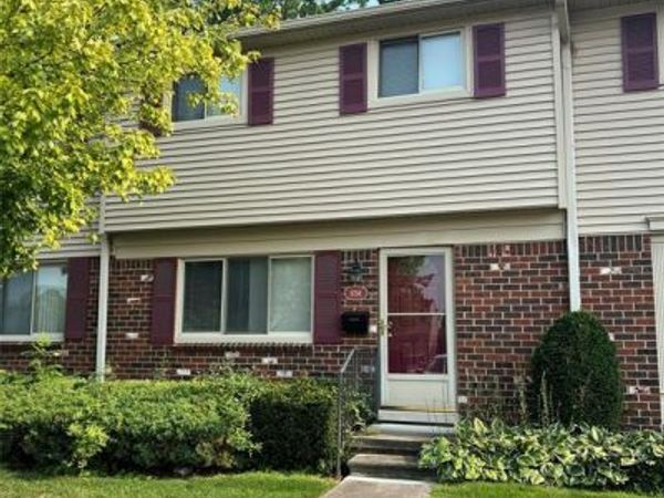 9788 Pine Street, Taylor, MI 48180