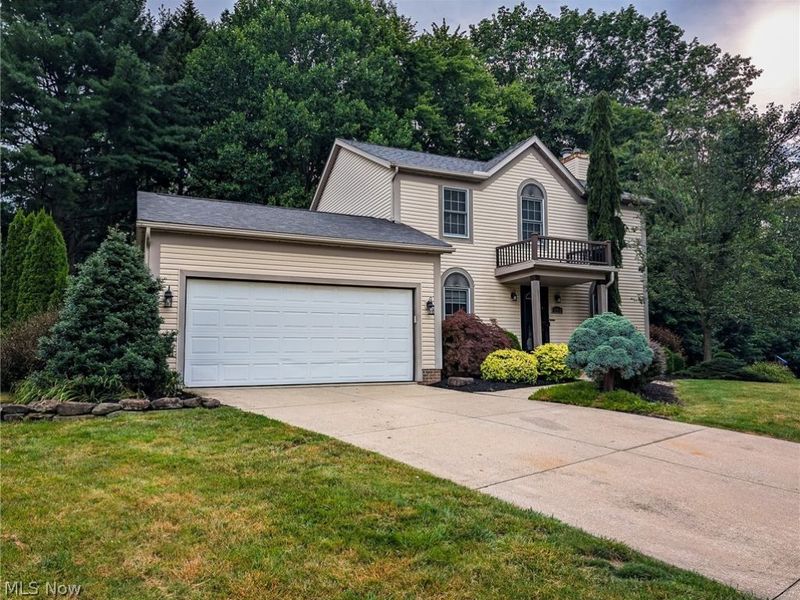 11314 Radburne Avenue NW, Uniontown, OH 44685 Photo 2