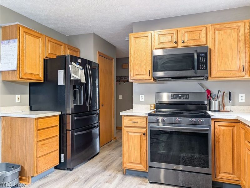 11314 Radburne Avenue NW, Uniontown, OH 44685 Photo 7