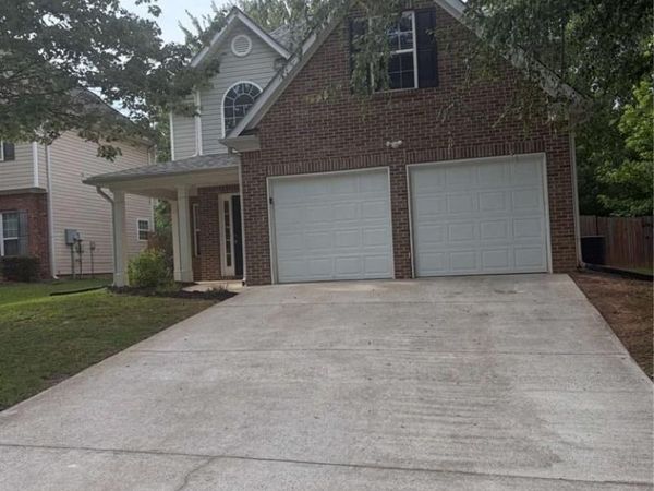 1942 Oakbluff Drive , Austell, GA 30106