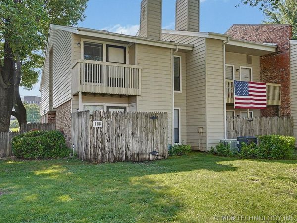 2701 S Juniper Avenue W, Unit 108, Broken Arrow, OK 74012